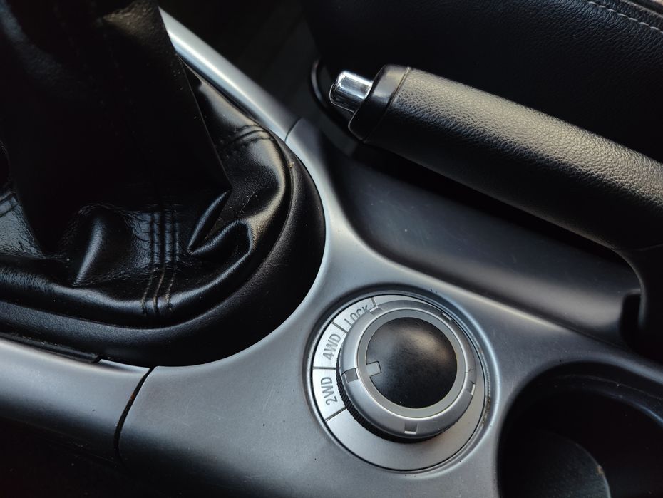 Mitsubishi Outlander XL 2.0D 4×4 7 місць 2007 рік для ЗСУ та