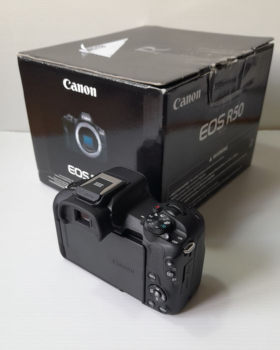 Canon EOS R50 (nova) + RF-S 18-45mm F4.5-6.3 IS STM