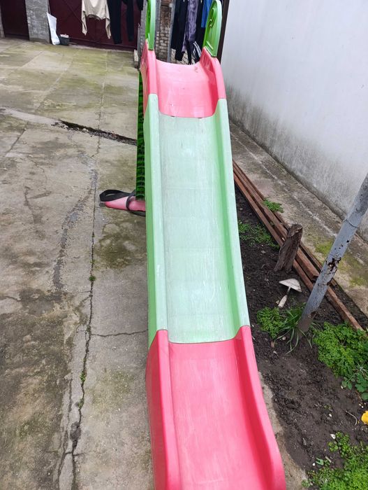 Продам горку детскую