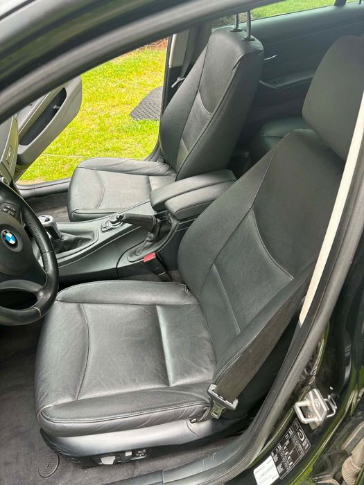 BMW E90 320D 2010r