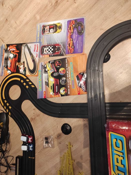 Tor wyścigowy samochodowy Micro Scalextric MINI COOPER S 1:64, 428 cm!