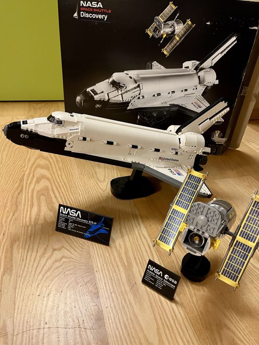 LEGO 10283 Creator Expert - NASA Discovery Space Shuttle