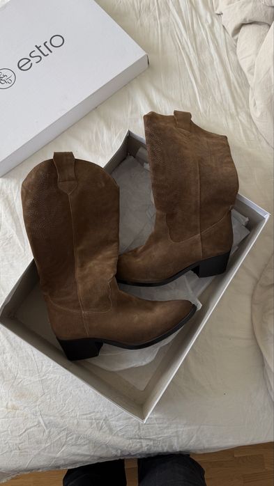 Козаки / чоботи estro