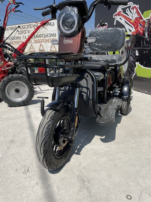 Доставка безкоштовна акумуляторний трицикл Їдемо 800W баланс трініті.