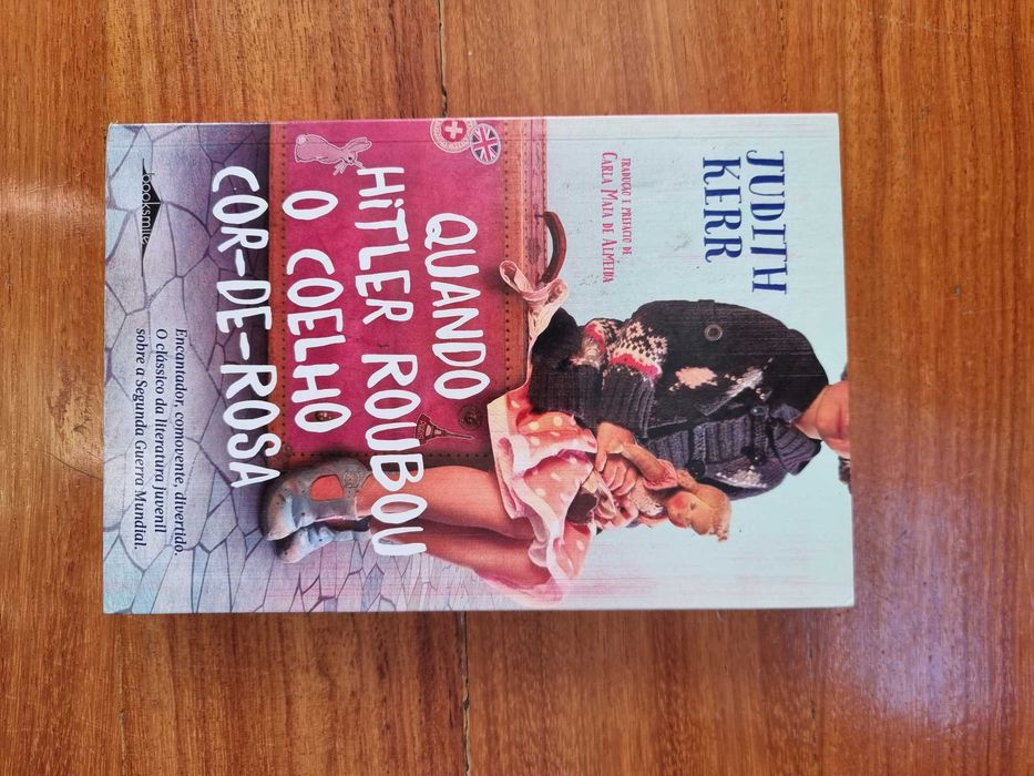 Livro "Quando Hitler Roubou o Coelho Cor-de-Rosa"