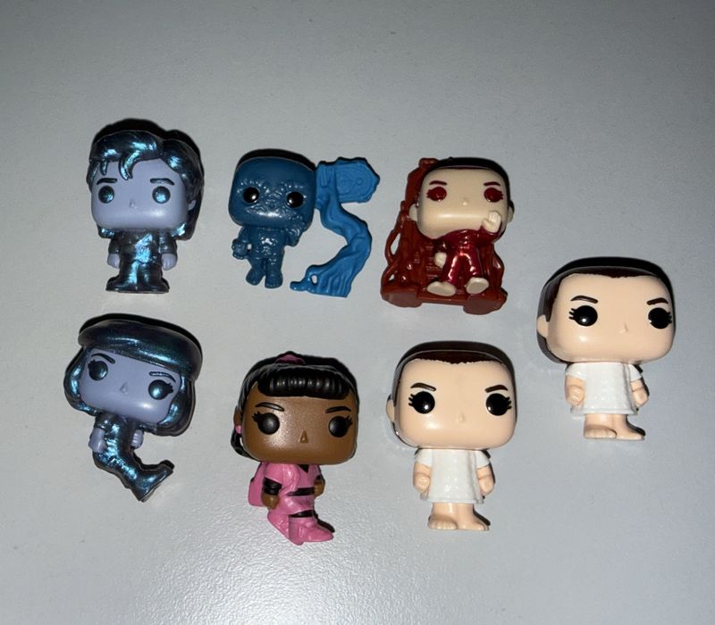 Фігурки кіндер з колекції дивні дива(усі за 400)