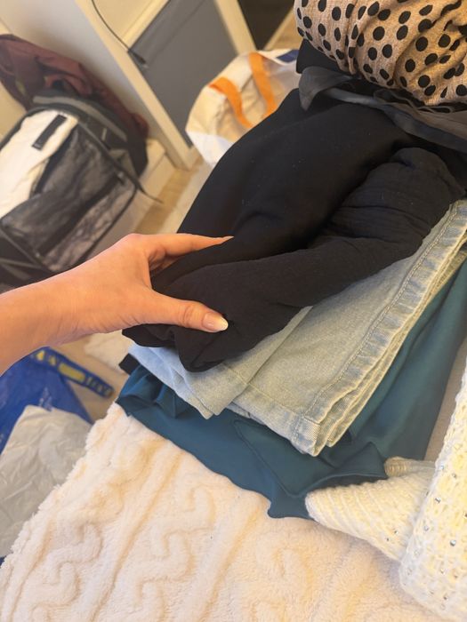 Duży box ciuchow - paka ubran rozmiary 42/46