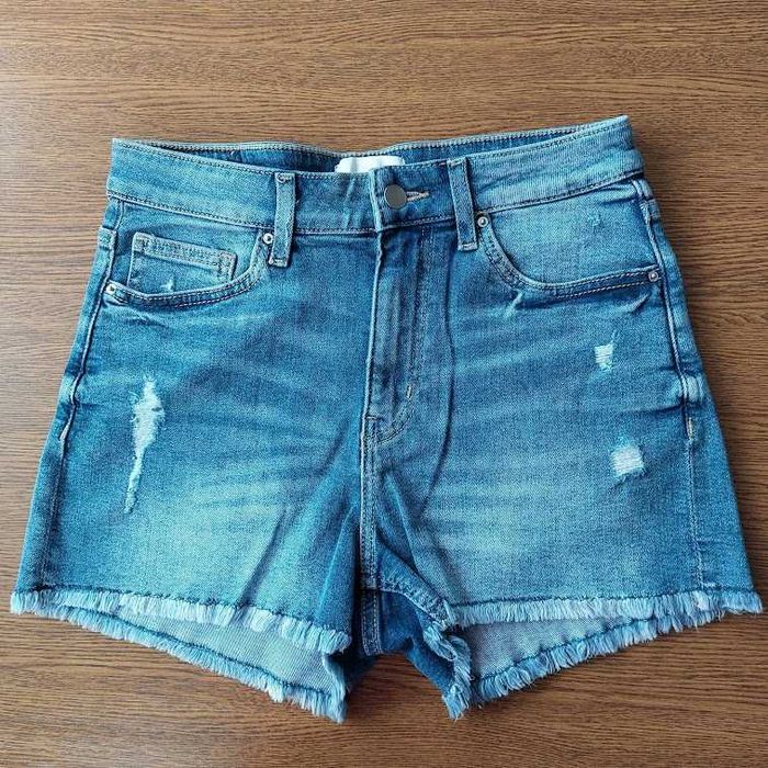 H&M Damskie Jeansowe krótkie spodenki Przetarcia Rozm. 38