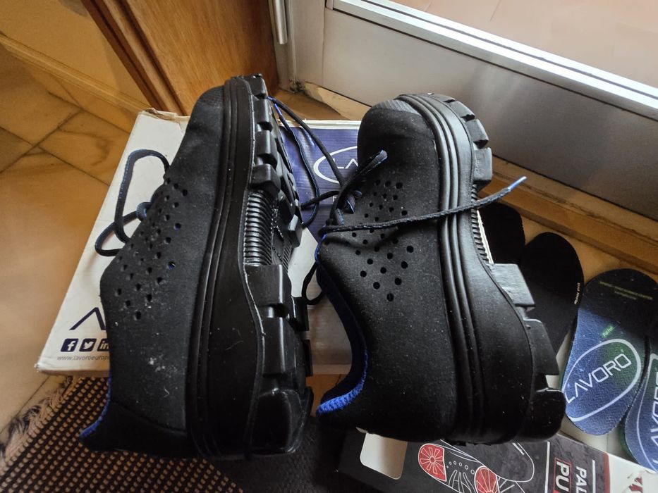 Botas trabalho novas
