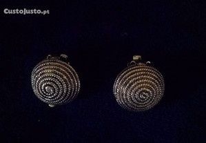 Brincos vários argolas grandes e de mola (oferta)