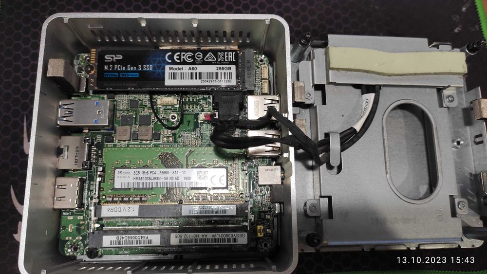 Intel NUC6I3SYH i3-6100U ddr4 nvme/sata wifibt идеально Home Assistant