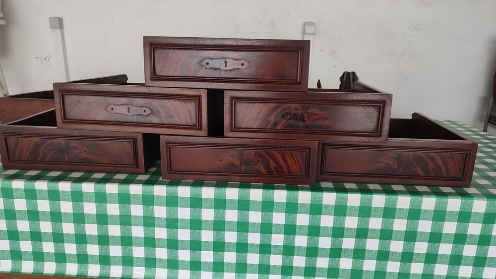 Gavetas em madeira