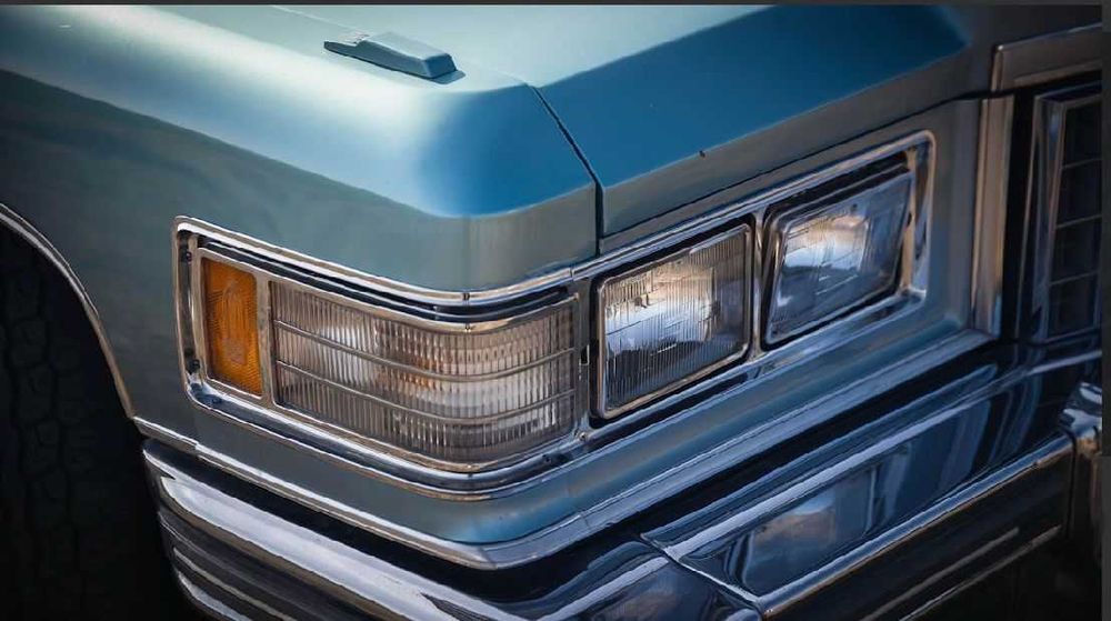 Cadillac  De Ville  1976