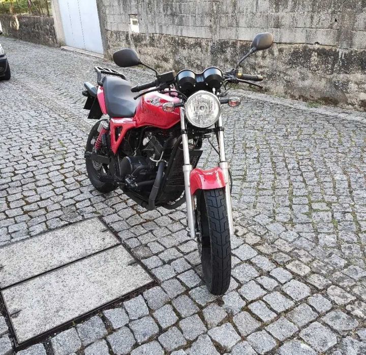 Mota 125cc AJS negociável