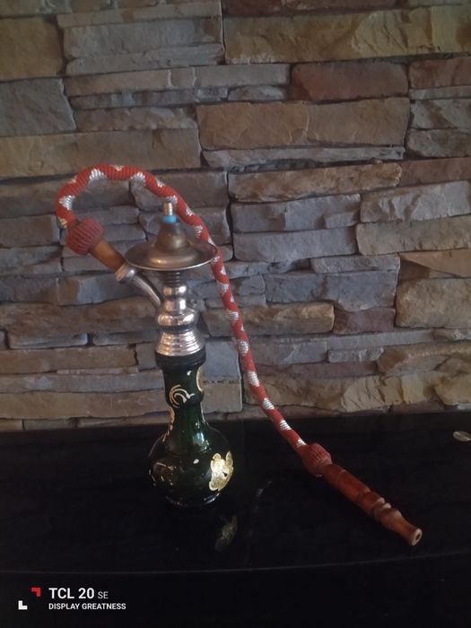 Cachimbo de água em vidro verde