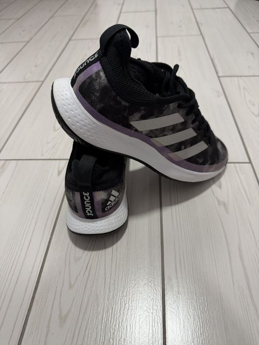 Кросовки adidas