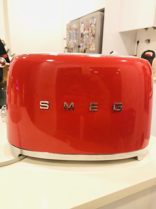 Torradeira SMEG vermelha (avariada)