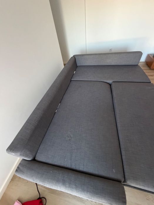 Sofá cama cinzento