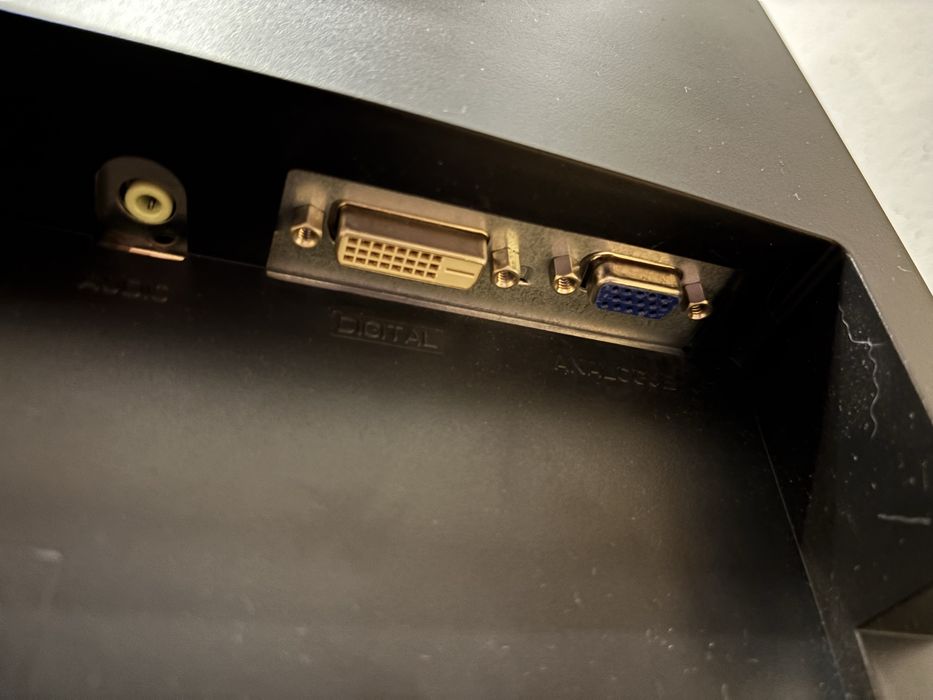 Monitor fujistu uzywany
