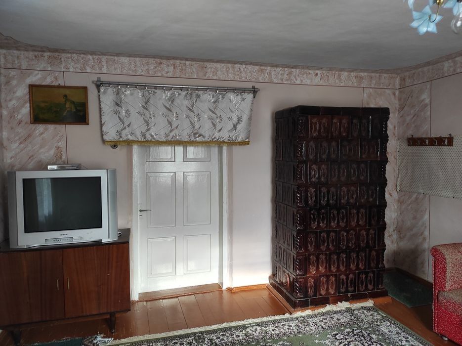 Будинок в селі Антонів