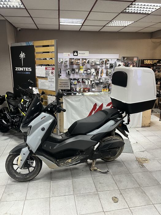 Caixa hermética entregas delivery 108L