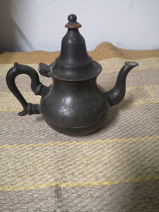 Vendo peças antigas de decoração em liga de estanho