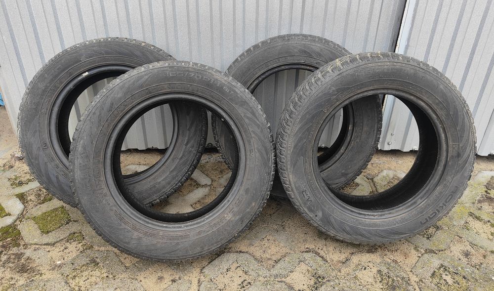 Komplet opon Nokian 165/70/R14