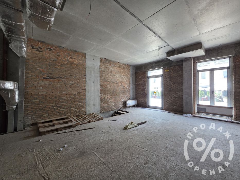 Продаж! Фасадне приміщення 197 м2 на Подолі, вул. Сагайдачного, 18