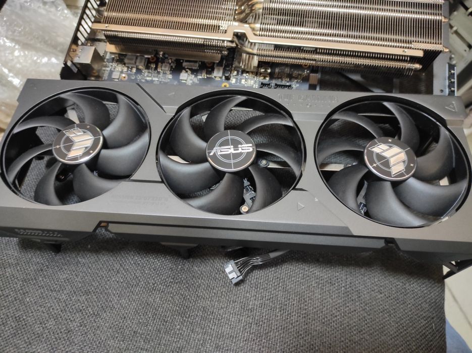 Asus TUF Gaming 4070ti розборка охолодження