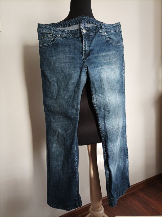 Spodnie jeansowe Viktoria Beckham