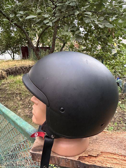 Шоломи б/У в наявності 2шт