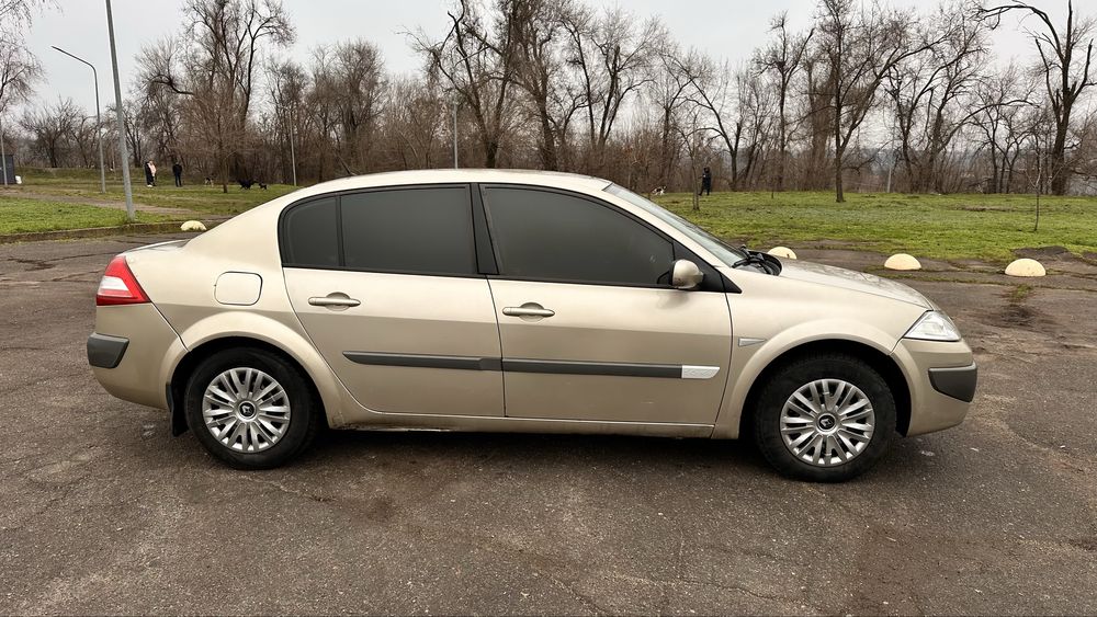 Рено Меган 2. Полностью обслужен