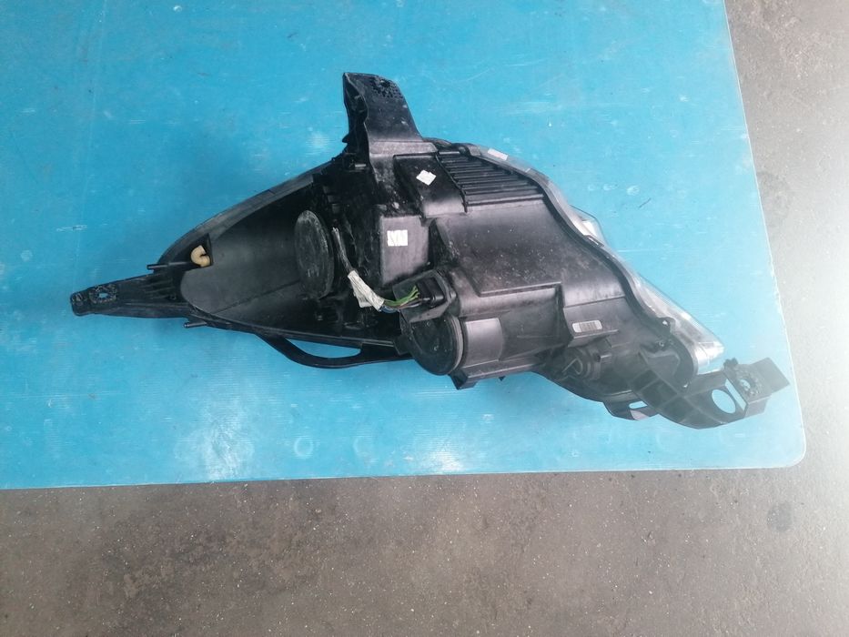 Farol ou óptica Citroën c3 2009 a 2013 lado direito