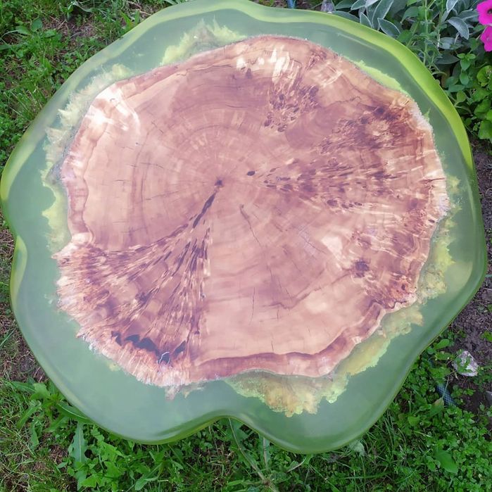 Кофейный столик в стиле лофт