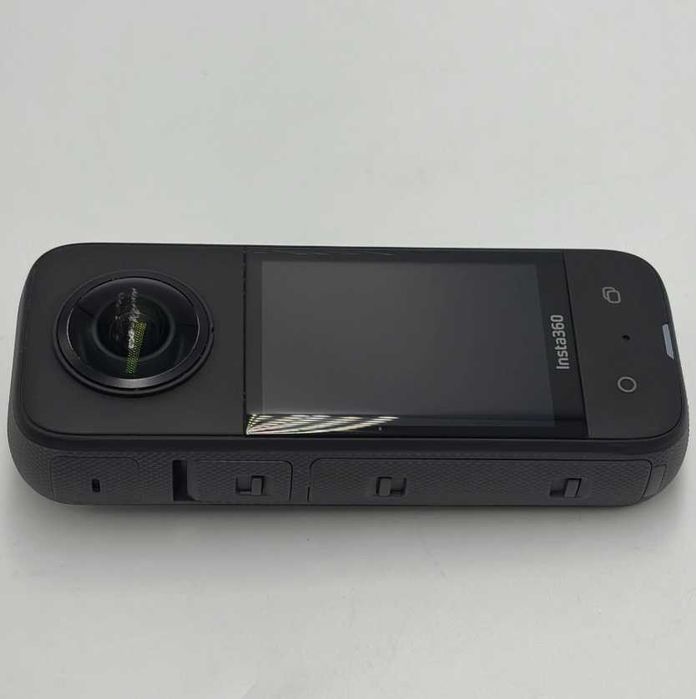 INSTA 360 X3 + Invisible Stick + Motorcycle Bundle