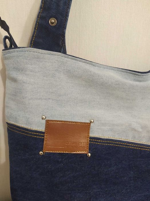 Jeansowa torebka niebiesko-granatowa