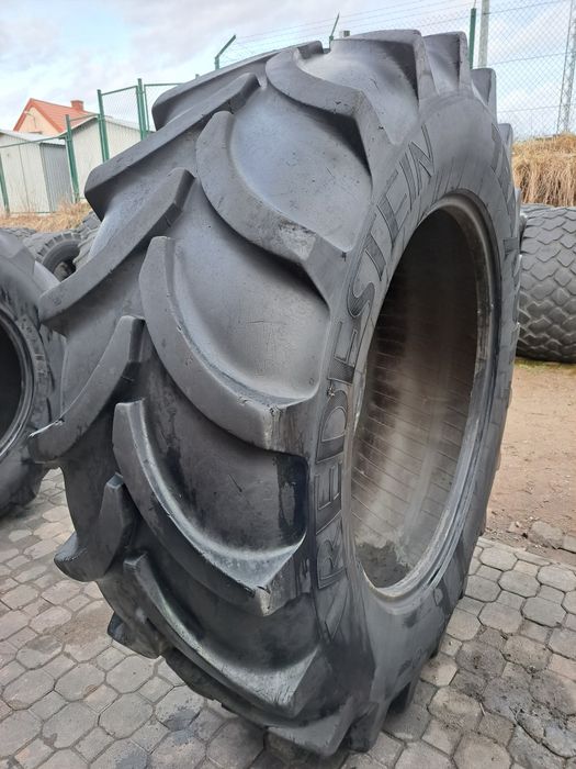 Opona 620/70R42 ( 650/65R42 )  Vredestein Traxion + #