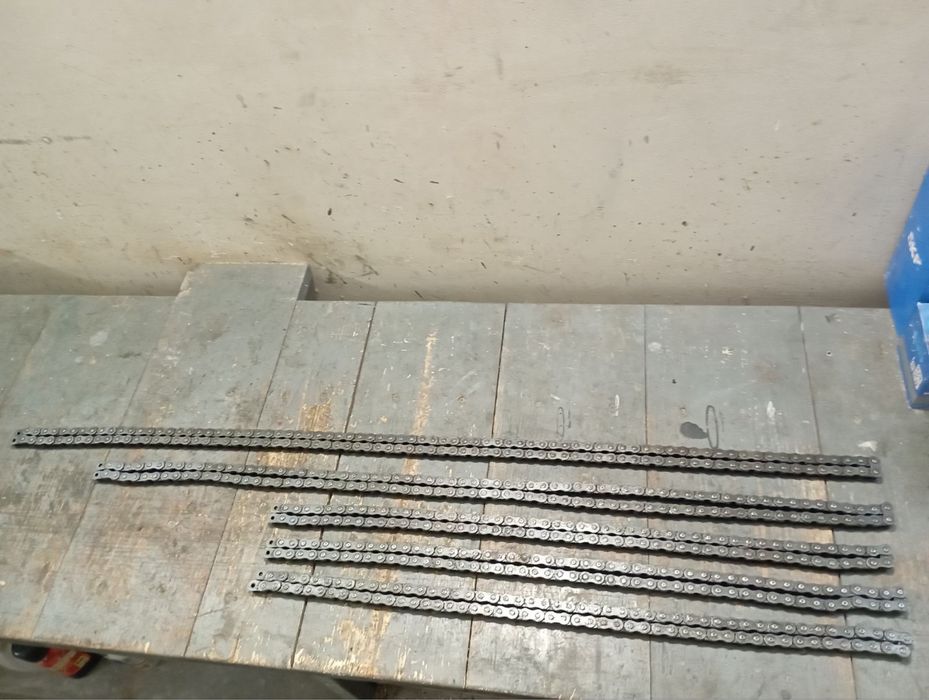 Цепь для мопеда.  .