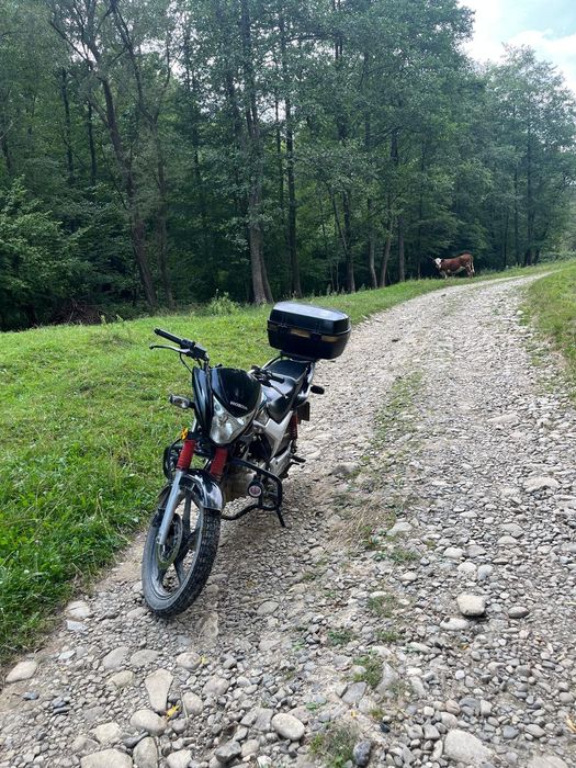 Мотоцик HONDA CB125E
