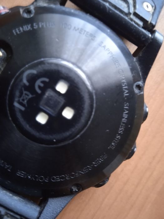 Garmin fenix 5 plus NFS sapphire crystal