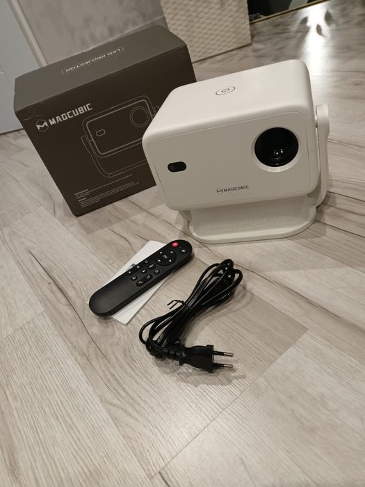 rzutnik projektor Magcubic