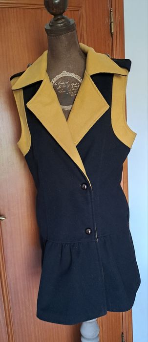 Colete / Casaco Sem Mangas  Made in Italy Preto e Mostarda (Tamanho XL)