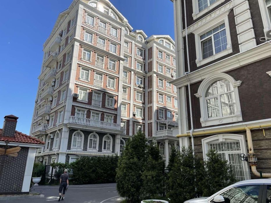 Оренда 1-к, 44 м2, ЖК «Британський квартал», велика тераса