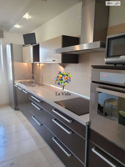 Продам 3к квартири на просп. Гонгадзе Георгія 18Ж