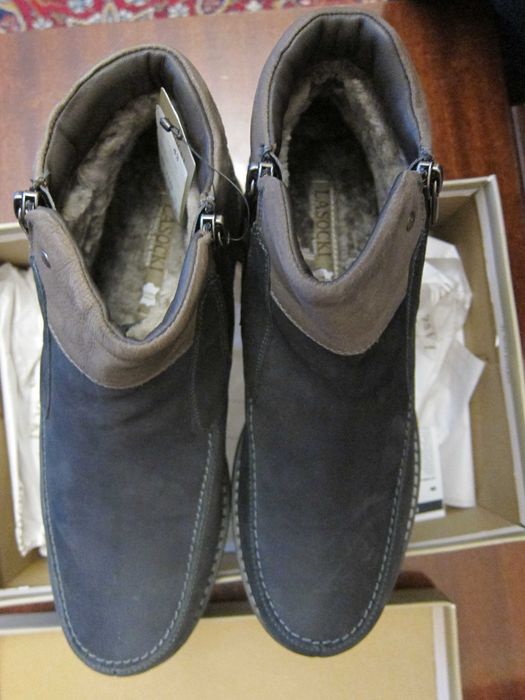 Зимові шкіряні черевики LASOCKI (нові) 43р.