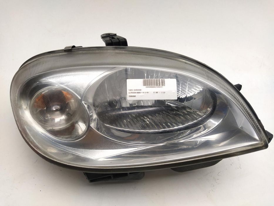 Farol Direito Citroen Saxo
