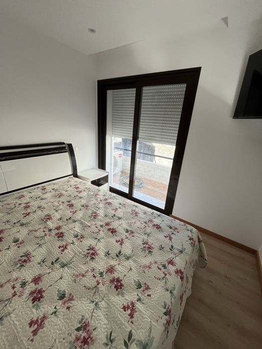 Aluguer quarto carvalhos