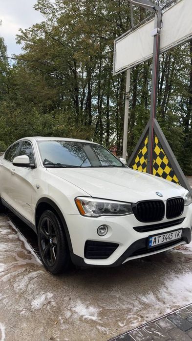 Автомобіль BMW X 4  2016рік