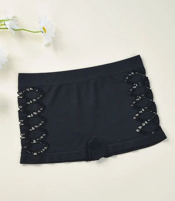 Секси шорты размер М