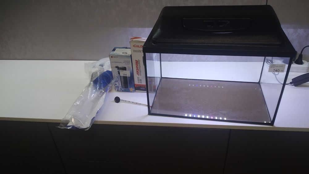 Акваріум 25 літрів.